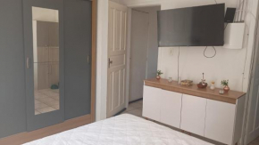 Ap 1 quarto com cozinha Canasvieiras